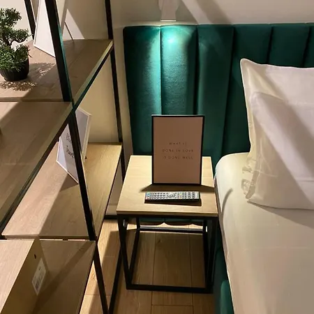 Living 4* Tirana