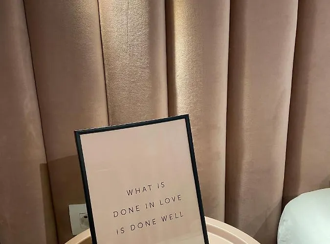 فندق Living تيرانا